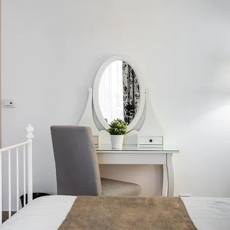 ゲストハウス Aulino House *