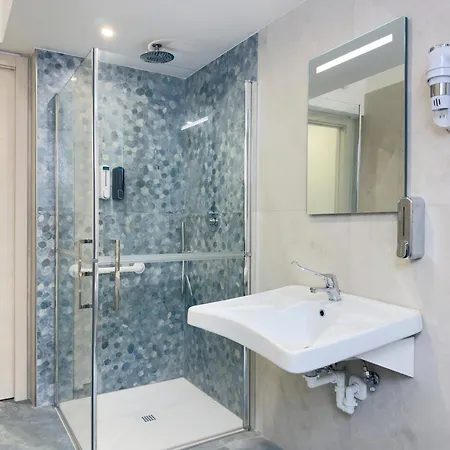 Aulino House بيت ضيافة 4*