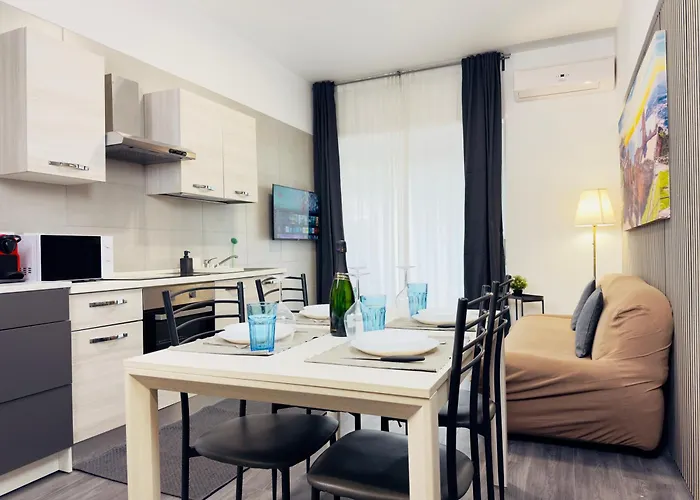 Aulino House 4*